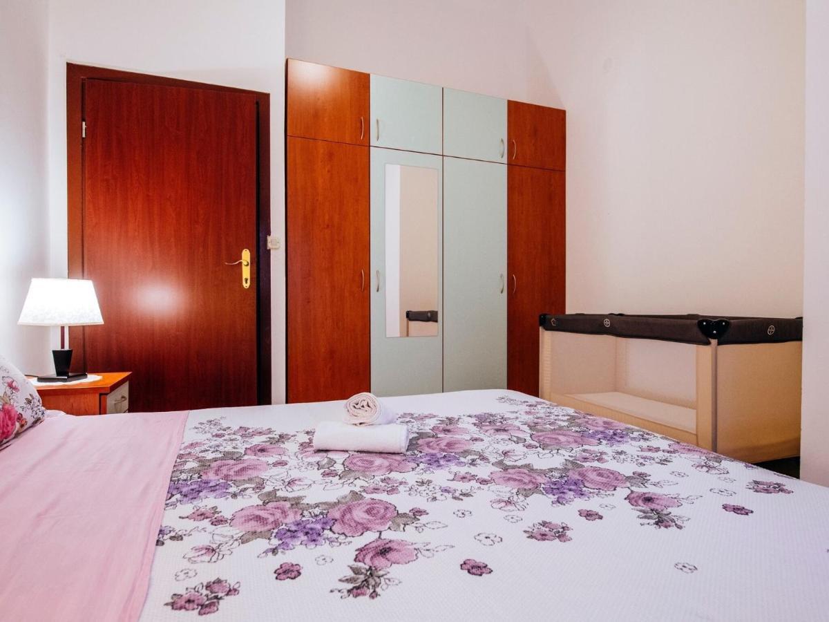 Splendid Holiday Home In Jasenice Maslenica Bagian luar foto