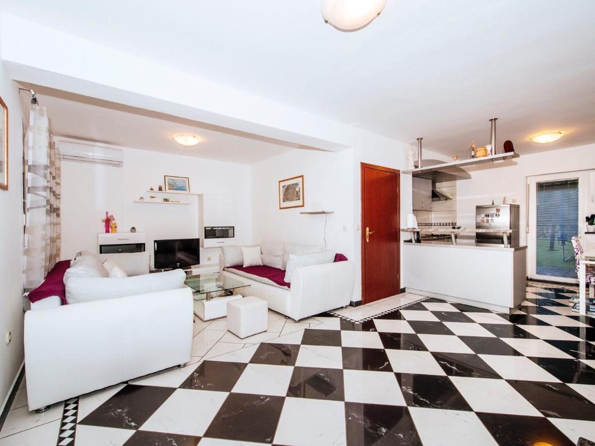 Splendid Holiday Home In Jasenice Maslenica Bagian luar foto