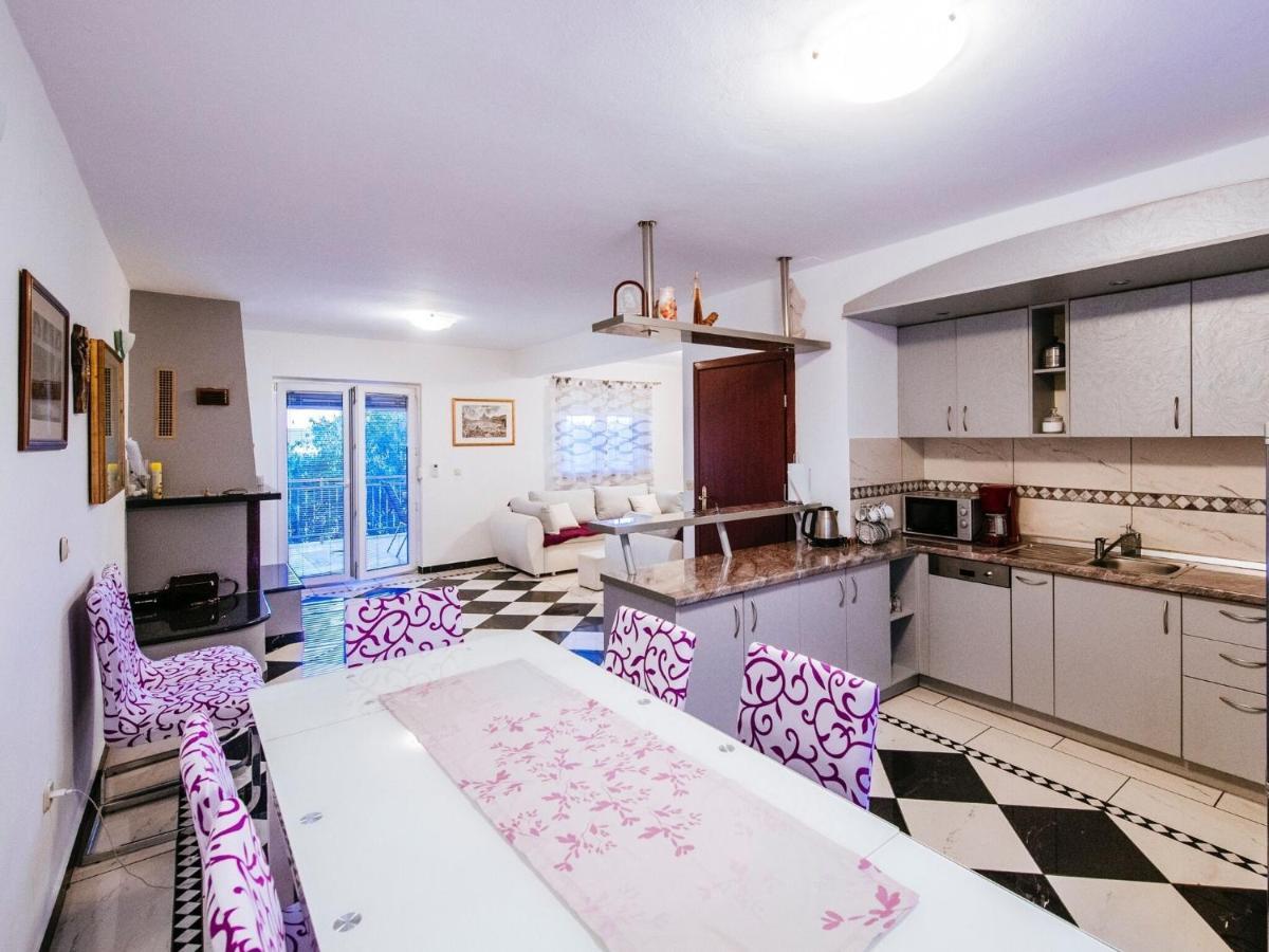 Splendid Holiday Home In Jasenice Maslenica Bagian luar foto