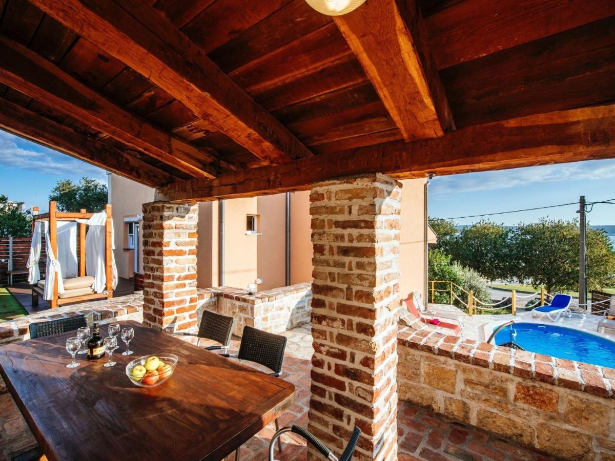 Splendid Holiday Home In Jasenice Maslenica Bagian luar foto
